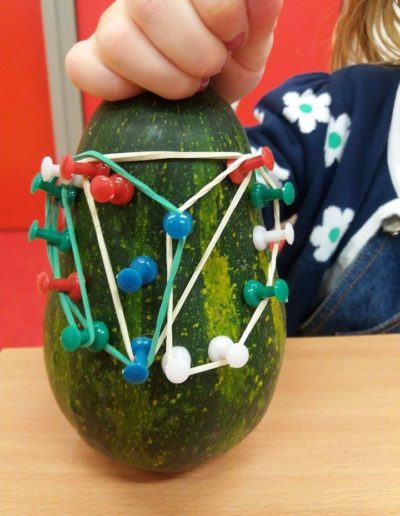 Praca plastyczna: Szpileczkowa rączka 1