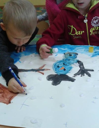 Praca plastyczna: Bałwanki - praca zbiorowa 4