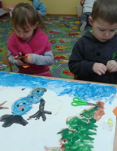 Praca plastyczna: Bałwanki - praca zbiorowa 7