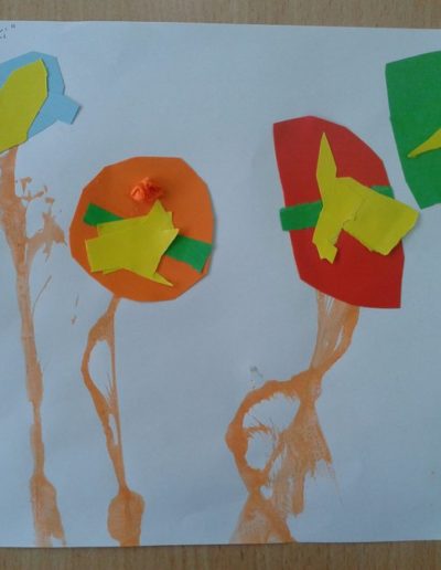 Praca plastyczna: Baloniki z wełny i kolorowego papieru 12