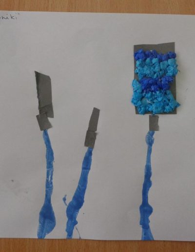 Praca plastyczna: Baloniki z wełny i kolorowego papieru 13