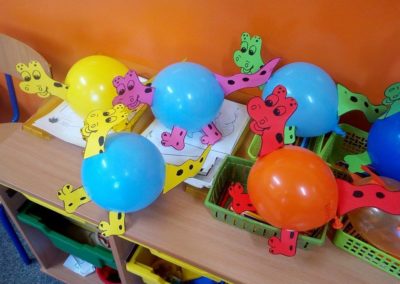 Praca plastyczna: Dinozaury z balonów