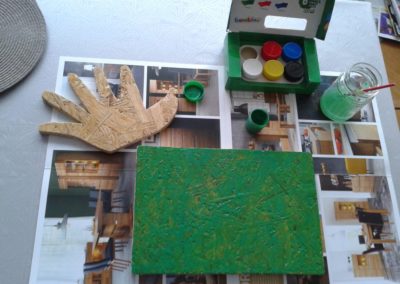 Praca plastyczna: Drewniany jeżyk