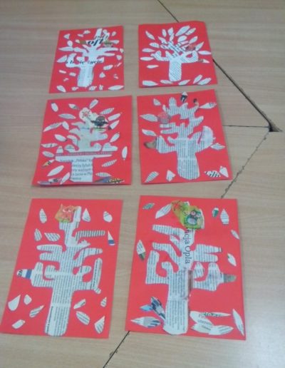 Praca plastyczna: Gazetowe drzewo 1