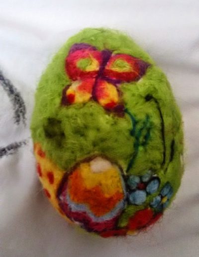 Praca plastyczna: Jajko z wełny - styropianowe 1