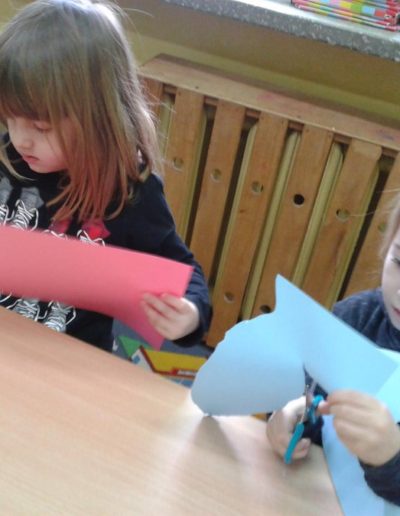 Praca plastyczna: Karnawał - wycinane balony 9