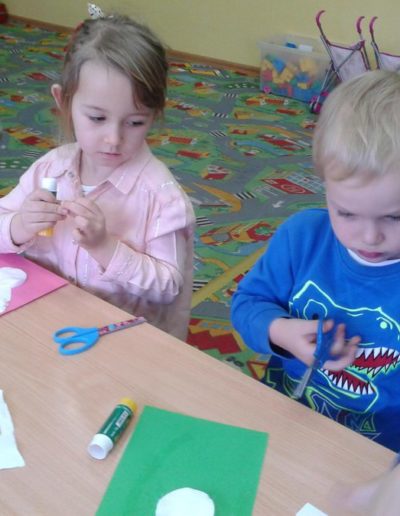 Praca plastyczna: Kartka świąteczna - Zajączek 3