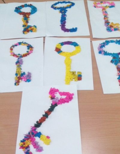 Praca plastyczna: Klucze - wyrywanka 1