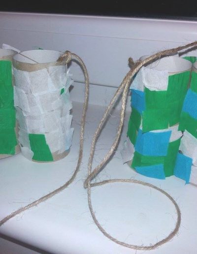 Praca plastyczna: Lornetka z rolki po papierze 2