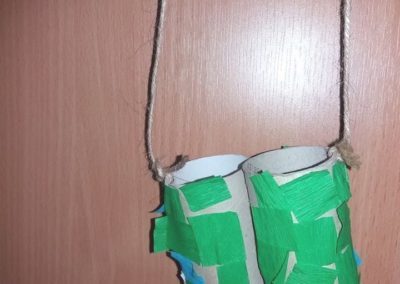 Praca plastyczna: Lornetka z rolki po papierze
