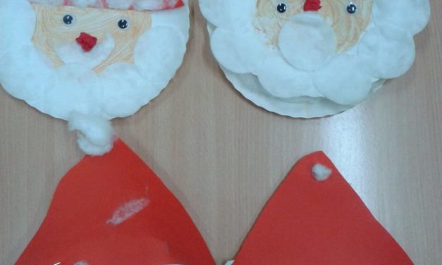 Praca plastyczna: Mikołaje z papierowych talerzyków