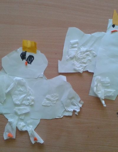 Praca plastyczna: Orzeł biały z odrysowanych rączek 1