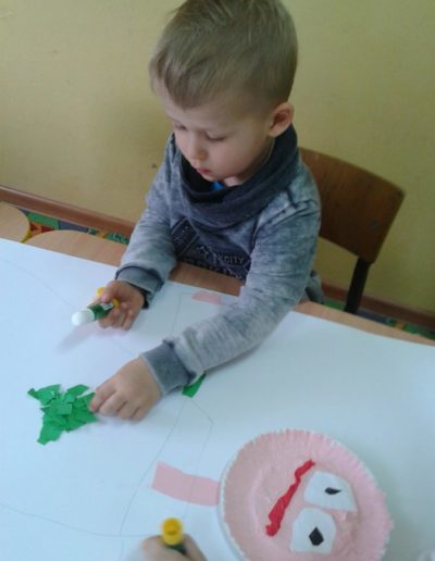 Pani Wiosna farbkami malowana - praca grupowa 3