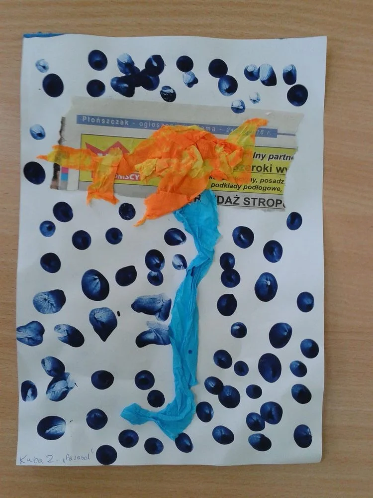 Praca plastyczna: Parasol z gazet