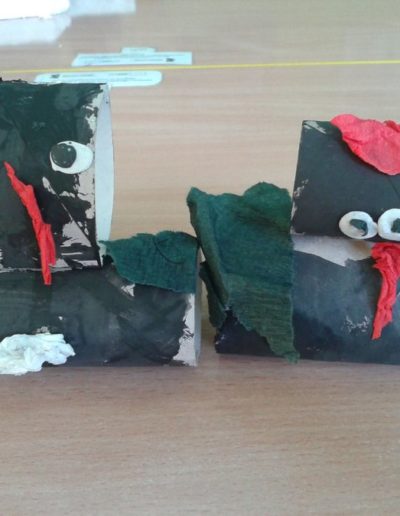 Praca plastyczna: Pingwinki z rolki po papierze 15