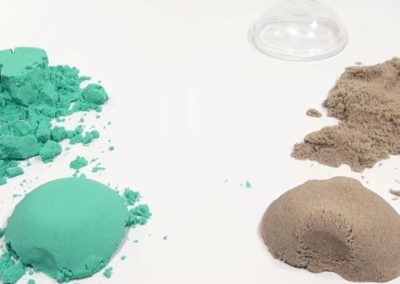 Praca plastyczna: Księżycowy piasek z mąki