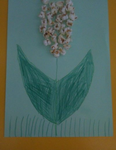 Praca plastyczna: Popcornowy kwiatek 2