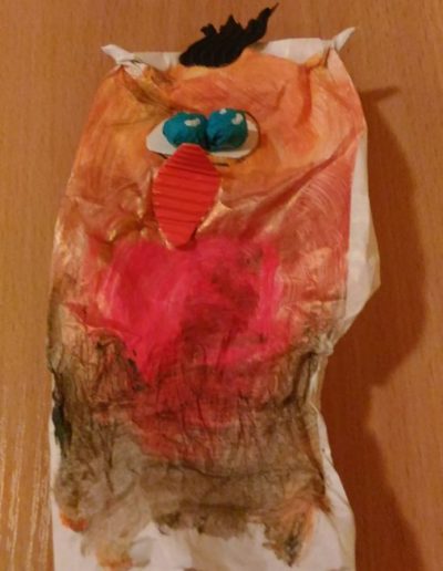 Praca plastyczna: Sowy z torebek śniadaniowych 11