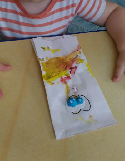 Praca plastyczna: Sowy z torebek śniadaniowych 2