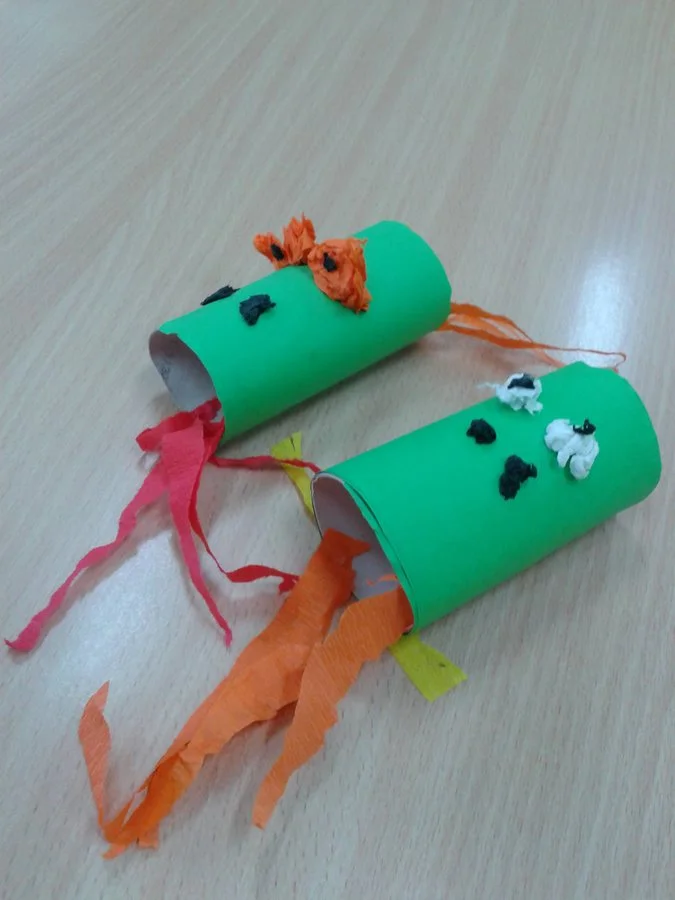 Praca plastyczna: Smok z rolki po papierze