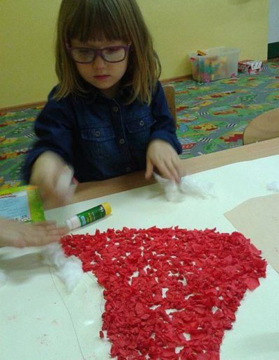 Praca plastyczna: Święty Mikołaj z brystolu - praca grupowa 2