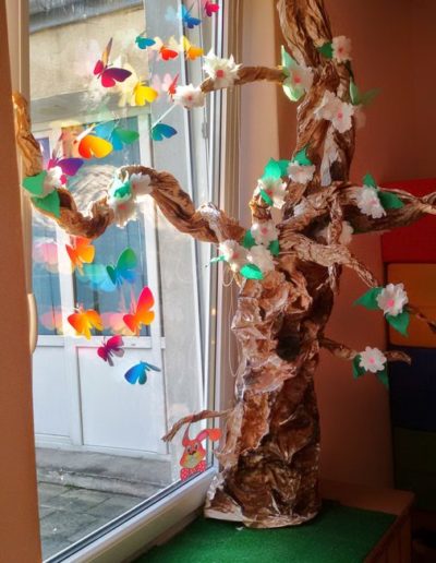 Praca plastyczna: Wiosenne drzewo rozmiar XXL 1