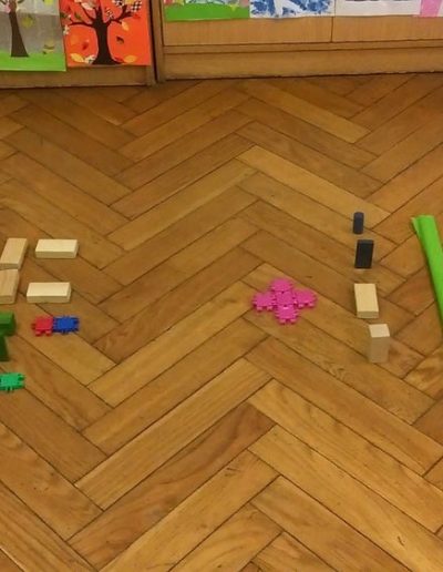 Praca plastyczna: Zabawy z symetrią 5