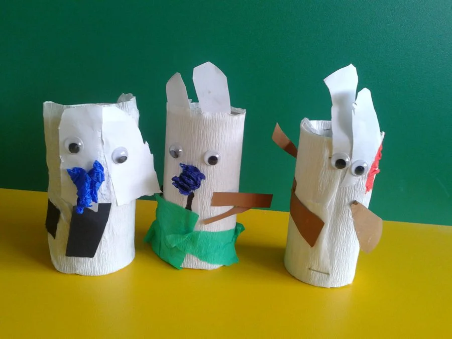 Praca plastyczna: Zajączki z białej bibuły