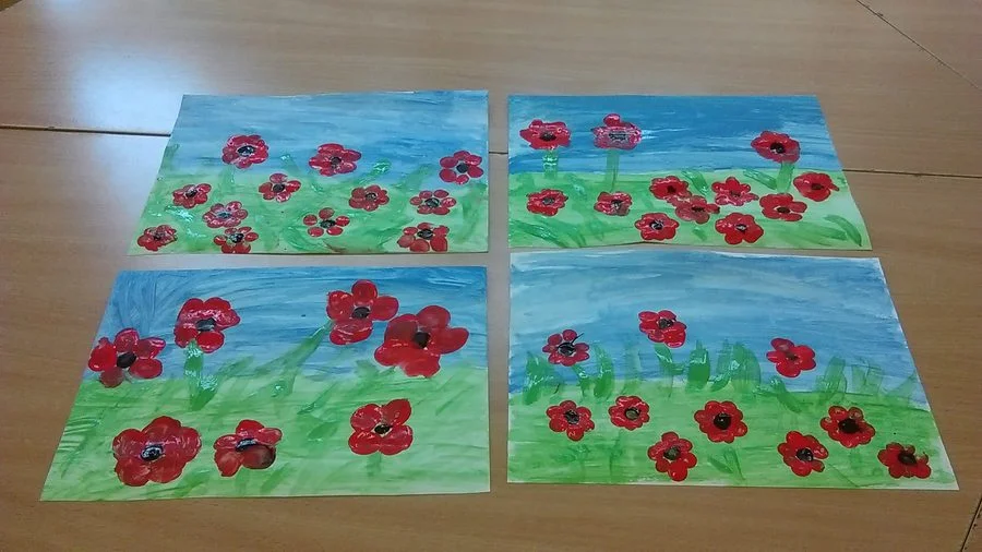 Praca plastyczna: Maki malowane placami za pomocą farb