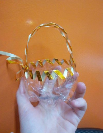 Praca plastyczna: Koszyczki z butelek 1