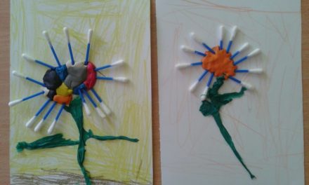 Praca plastyczna: Kwiatek z patyczków do uszu