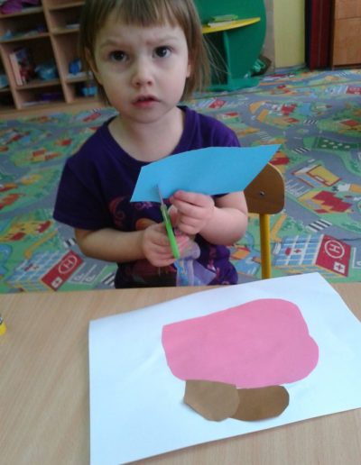 Praca plastyczna: Mój dom - wycinanka 1