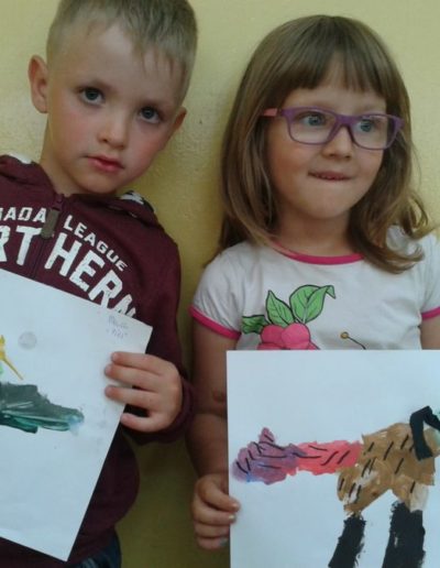 Praca plastyczna: Piesek malowany farbkami 4