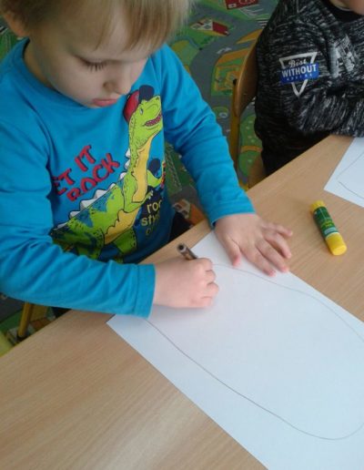 Praca plastyczna: Pisanki - wyklejanka 1