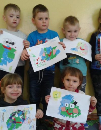 Praca plastyczna: Jak dbamy o czystość naszej planety - wydzieranka 71