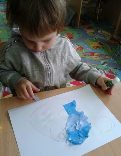 Praca plastyczna: Jak dbamy o czystość naszej planety - wydzieranka 60