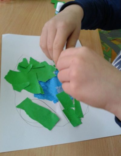 Praca plastyczna: Jak dbamy o czystość naszej planety - wydzieranka 64