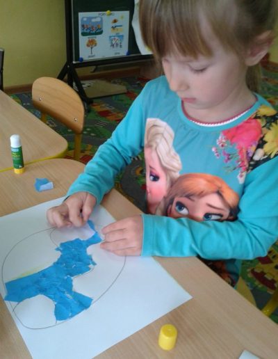 Praca plastyczna: Jak dbamy o czystość naszej planety - wydzieranka 67