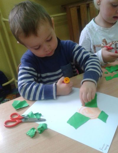 Praca plastyczna: Leśniczy opiekunem lasu 7