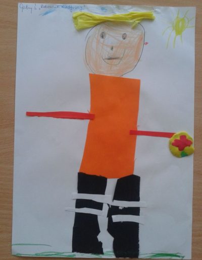 Praca plastyczna: Ratownik medyczny 4