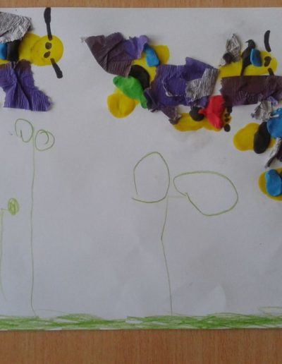 Praca plastyczna: Pszczółki z bibuły 2