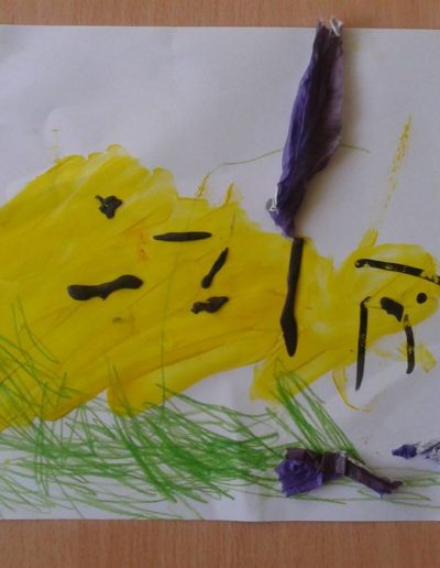 Praca plastyczna: Pszczółki z bibuły 5