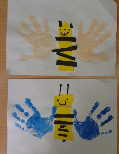 Praca plastyczna: Pszczółki z odrysowanej dłoni 5