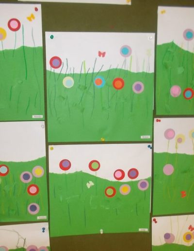 Praca plastyczna: Wiosenna łąka - origami, wyrywanka 1