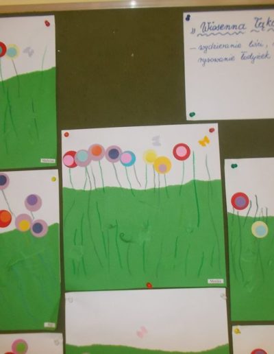 Praca plastyczna: Wiosenna łąka - origami, wyrywanka 2