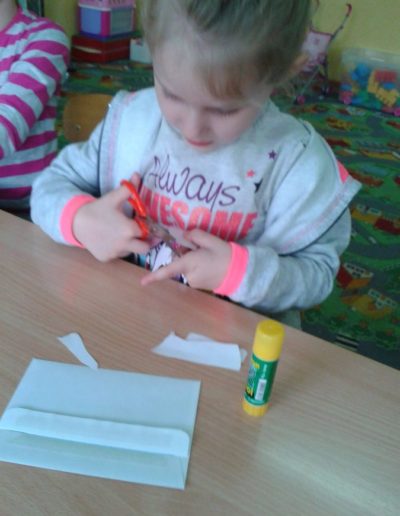 Praca plastyczna: Zajączki wielkanocne z koperty 3