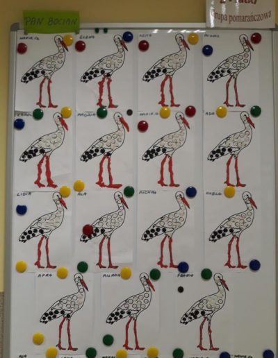 Praca plastyczna: Pan Bocian - ćwiczenie motoryki małej 1