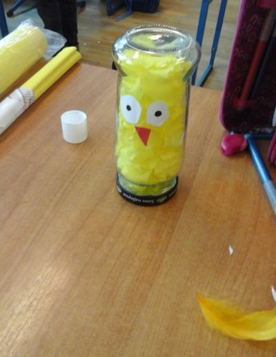 Praca plastyczna: Kurczaki w słoikach 4