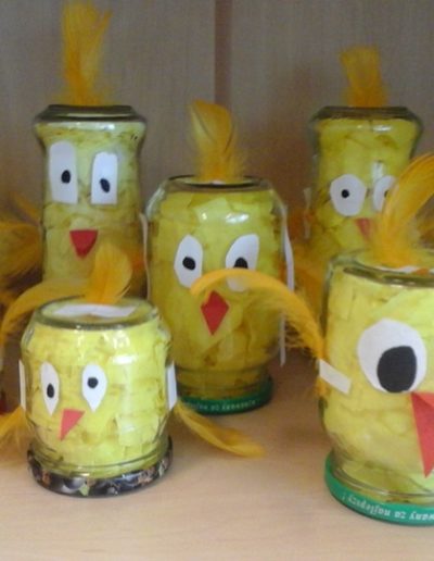 Praca plastyczna: Kurczaki w słoikach 6