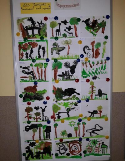 Praca plastyczna: Las Jurajski - malowanie wyobrażeń farbami 1